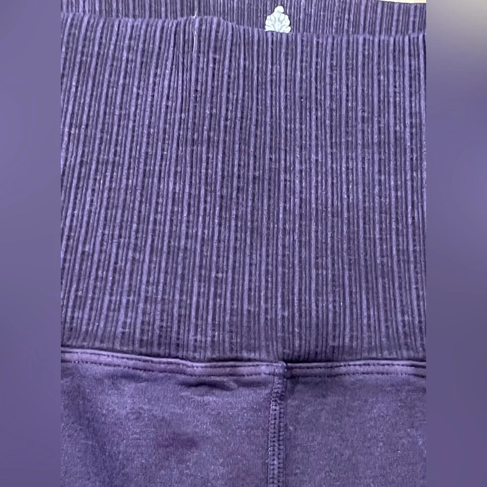 NWOT Free People Good Karma Legging